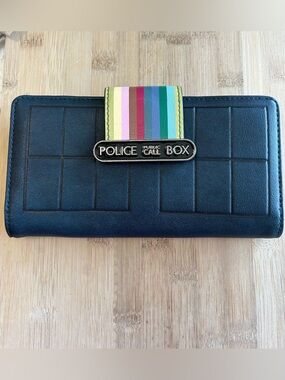 Wallet Doctor Who Jodie Whittaker Wallet Thin 13th Dr Who Women's Tardis 7” x 4”